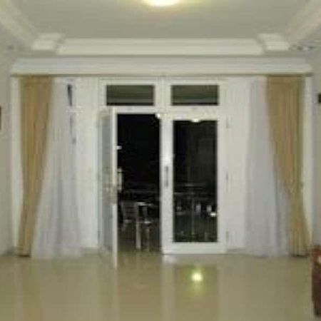 Ge Jacmart Homestay Makassar By Zuzu Bagian luar foto